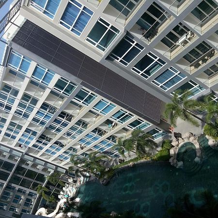 Centara Avenue 2 Bedrooms Pool View Pattaya Exteriör bild