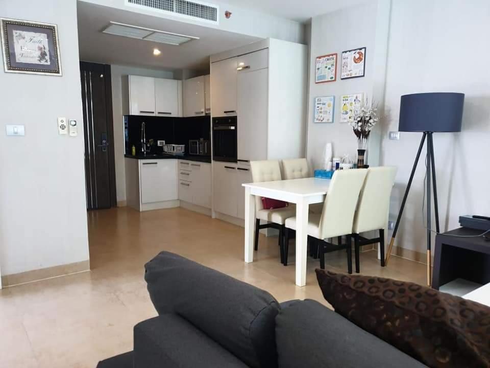Centara Avenue 2 Bedrooms Pool View Pattaya Exteriör bild