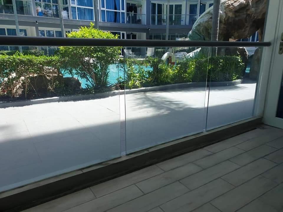 Centara Avenue 2 Bedrooms Pool View Pattaya Exteriör bild